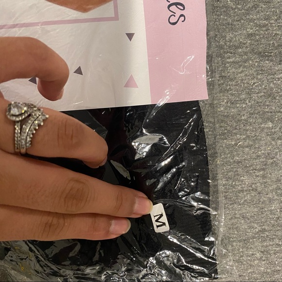 The Belly Boxes Size M - Picture 2 of 3